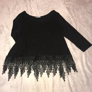 black loose trim top